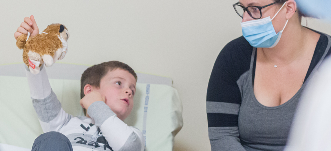 Pour le Giving Tuesday, aidez des enfants comme Léon !