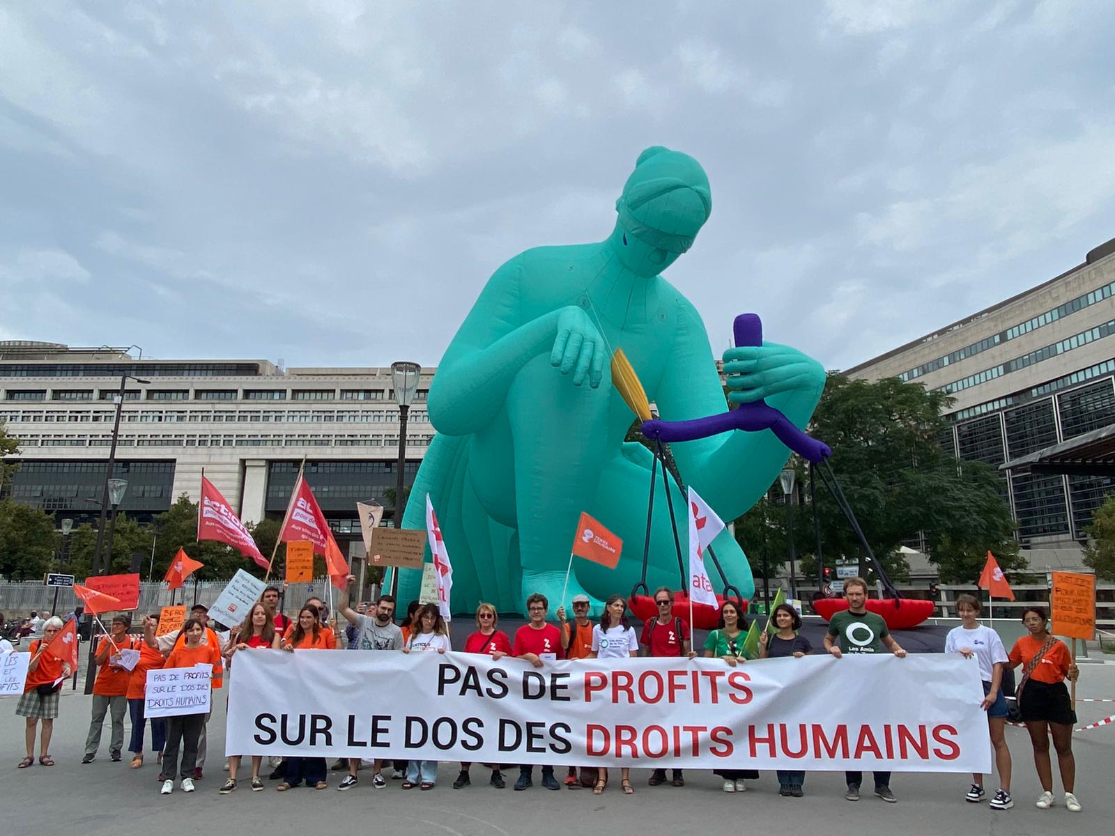 Bercy, pas de profits sur le dos des droits humains ! 